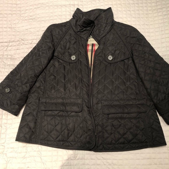 Burberry black quilted A-line jacket size XS